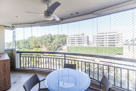 Apartamento para alugar com 122m², 3 quartos e 2 vagas Apartamento para alugar com 122m², 3 quartos e 2 vagasVaranda gourmet