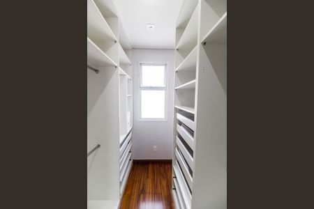 Apartamento para alugar com 122m², 3 quartos e 2 vagas Apartamento para alugar com 122m², 3 quartos e 2 vagasCloset da suíte