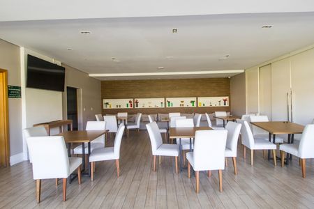 Apartamento para alugar com 122m², 3 quartos e 2 vagas Apartamento para alugar com 122m², 3 quartos e 2 vagasÁrea comum - Salão de festas