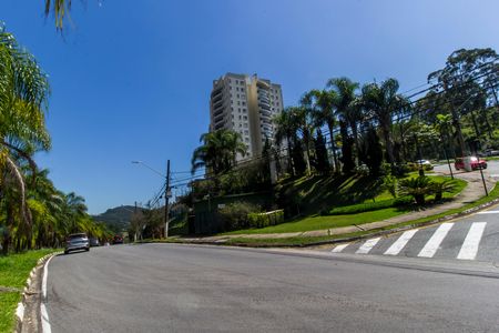 Apartamento para alugar com 122m², 3 quartos e 2 vagas Apartamento para alugar com 122m², 3 quartos e 2 vagasVista da Rua