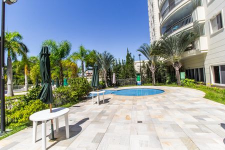 Apartamento para alugar com 122m², 3 quartos e 2 vagas Apartamento para alugar com 122m², 3 quartos e 2 vagasPiscina
