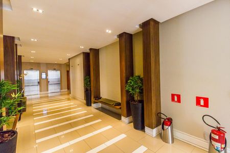 Apartamento para alugar com 122m², 3 quartos e 2 vagas Apartamento para alugar com 122m², 3 quartos e 2 vagasHall social