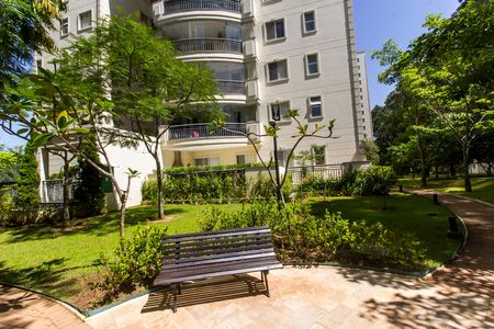 Apartamento para alugar com 122m², 3 quartos e 2 vagas Apartamento para alugar com 122m², 3 quartos e 2 vagasÁrea comum