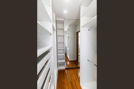 Apartamento para alugar com 122m², 3 quartos e 2 vagas Apartamento para alugar com 122m², 3 quartos e 2 vagasCloset da suíte