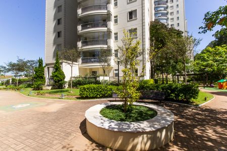 Apartamento para alugar com 122m², 3 quartos e 2 vagas Apartamento para alugar com 122m², 3 quartos e 2 vagasÁrea comum