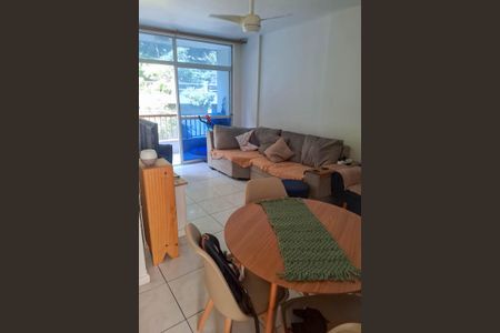 Apartamento à venda com 80m², 2 quartos e 1 vaga Apartamento à venda com 80m², 2 quartos e 1 vagaSala
