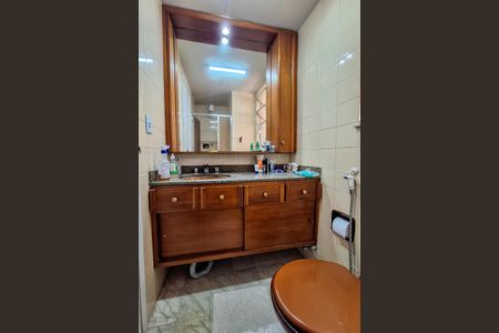 Apartamento à venda com 80m², 2 quartos e 1 vaga Apartamento à venda com 80m², 2 quartos e 1 vagaBanheiro Social