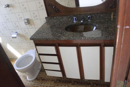 Casa para alugar com 250m², 2 quartos e sem vagaBanheiro da Suíte 