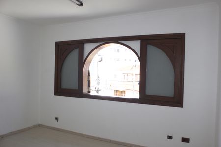 Casa para alugar com 250m², 2 quartos e sem vagaQuarto