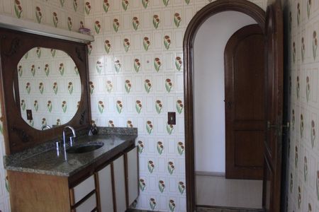 Casa para alugar com 250m², 2 quartos e sem vagaBanheiro social 