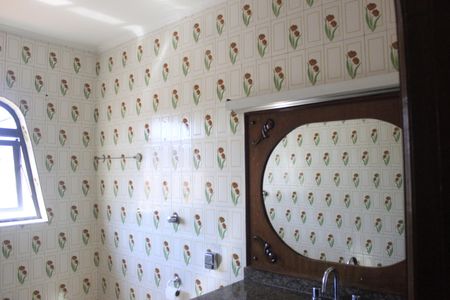 Casa para alugar com 250m², 2 quartos e sem vagaBanheiro social 