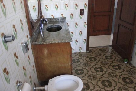 Casa para alugar com 250m², 2 quartos e sem vagaBanheiro social 