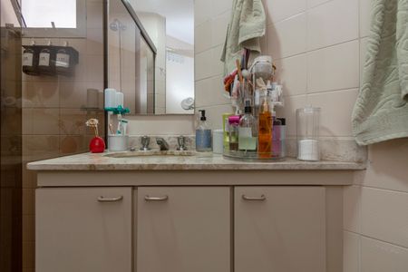 Apartamento à venda com 80m², 3 quartos e 1 vagaBanheiro da Suíte