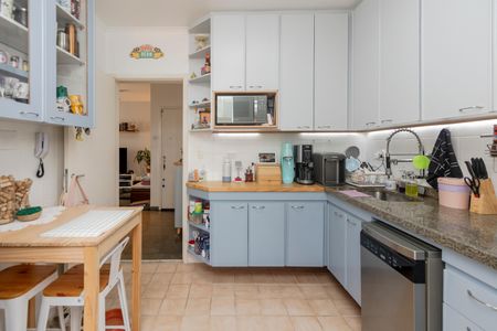 Apartamento à venda com 80m², 3 quartos e 1 vagaCozinha