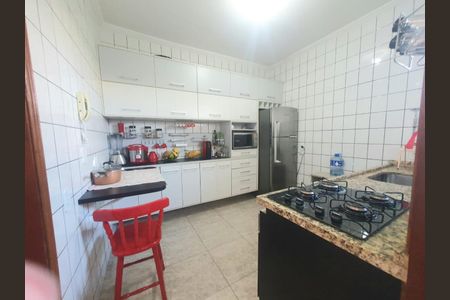 Cozinha de casa à venda com 2 quartos, 61m² em Vila Carmosina, São Paulo