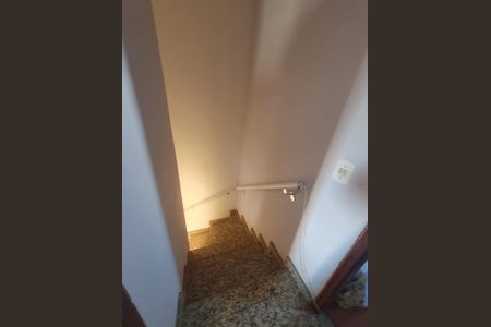 Casa à venda com 61m², 2 quartos e 2 vagasCorredor