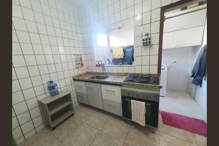 Cozinha de casa à venda com 2 quartos, 61m² em Vila Carmosina, São Paulo
