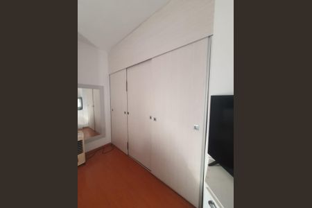 Casa à venda com 61m², 2 quartos e 2 vagasQuarto