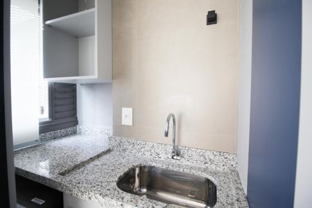 Apartamento para alugar com 60m², 3 quartos e 1 vagaÁrea de Serviço