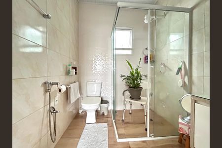 Casa para alugar com 133m², 4 quartos e 3 vagasBanheiro 