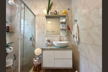 Casa para alugar com 133m², 4 quartos e 3 vagasBanheiro 