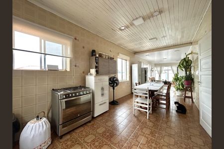 Casa para alugar com 133m², 4 quartos e 3 vagasCozinha 