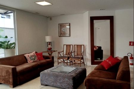 Apartamento para alugar com 33m², 1 quarto e 1 vagaHall social