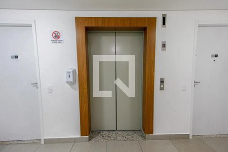 Apartamento à venda com 50m², 2 quartos e 1 vaga Apartamento à venda com 50m², 2 quartos e 1 vagaHall de entrada