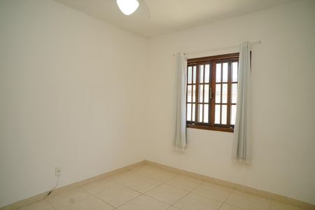 Quarto 1 de casa de condomínio para alugar com 2 quartos, 80m² em Itaipuaçu, Maricá