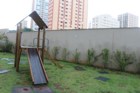Apartamento à venda com 80m², 3 quartos e 2 vagasÁrea comum - Playground