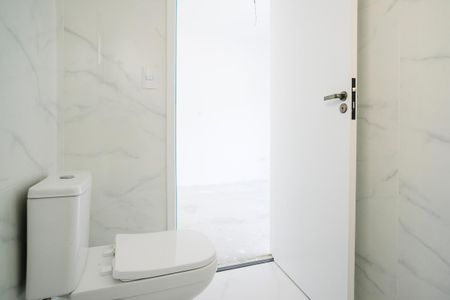 Casa à venda com 185m², 3 quartos e 2 vagasBanheiro da Suíte 1