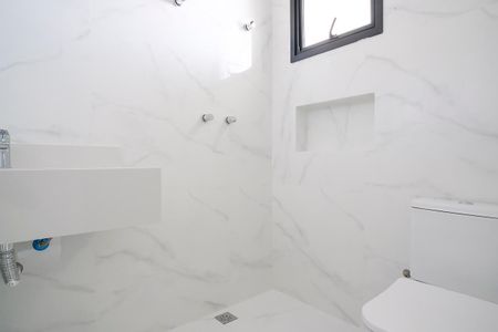 Casa à venda com 185m², 3 quartos e 2 vagasBanheiro da Suíte 2