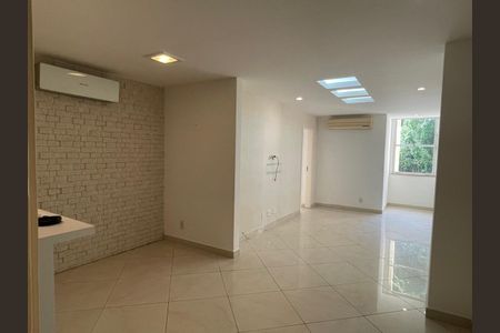 Apartamento para alugar com 3 quartos, 105m² em Leme, Rio de Janeiro