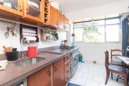 Apartamento à venda com 128m², 2 quartos e 1 vagaCozinha e Área de Serviço