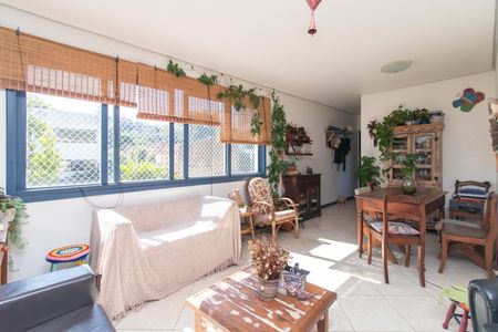 Sala de apartamento à venda com 2 quartos, 128m² em Cristal, Porto Alegre