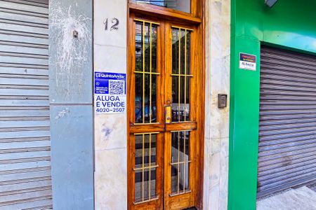 Apartamento à venda com 34m², 1 quarto e sem vagaFachada do Prédio com placa