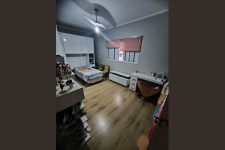 Casa à venda com 356m², 3 quartos e 3 vagasQuarto