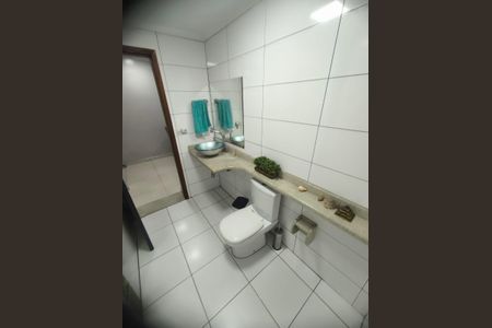Casa à venda com 356m², 3 quartos e 3 vagasBanheiro