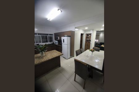 Cozinha de casa à venda com 3 quartos, 356m² em Jardim Munhoz, Guarulhos
