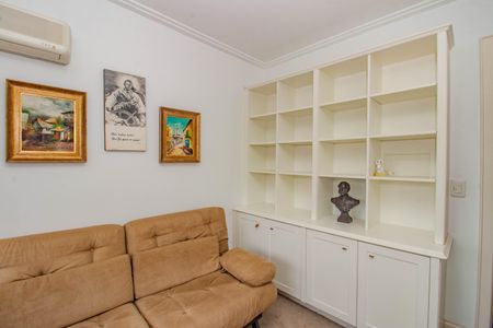 Quarto de apartamento à venda com 3 quartos, 144m² em Três Figueiras, Porto Alegre