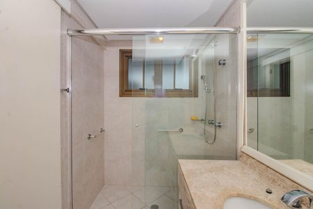 Apartamento à venda com 144m², 3 quartos e 2 vagasBanheiro da Suíte 2