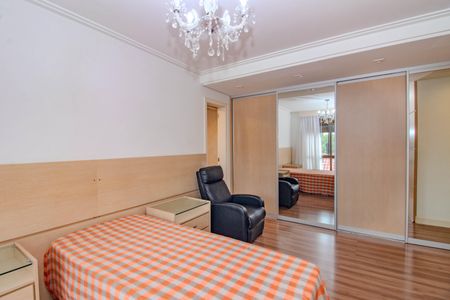 Apartamento à venda com 144m², 3 quartos e 2 vagasSuíte 2