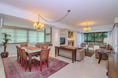 Sala de apartamento à venda com 3 quartos, 144m² em Três Figueiras, Porto Alegre