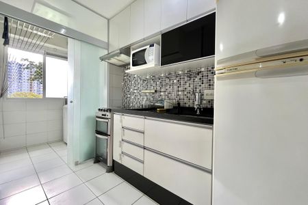 Apartamento à venda com 60m², 2 quartos e 1 vagaCozinha