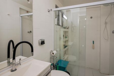 Apartamento à venda com 84m², 2 quartos e 1 vaga Apartamento à venda com 84m², 2 quartos e 1 vagaBanheiro