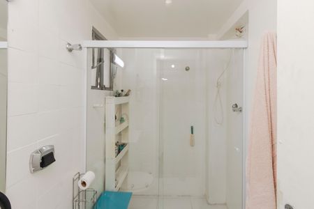 Apartamento à venda com 84m², 2 quartos e 1 vaga Apartamento à venda com 84m², 2 quartos e 1 vagaBanheiro