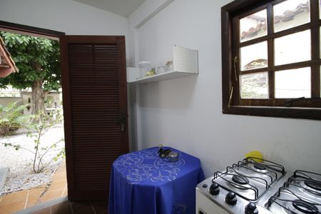 Casa de condomínio à venda com 350m², 5 quartos e 5 vagasCozinha da casa 2 