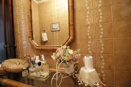 Casa de condomínio à venda com 350m², 5 quartos e 5 vagasLavabo