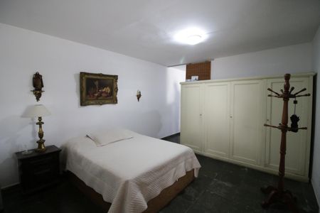 Casa de condomínio à venda com 350m², 5 quartos e 5 vagasQuarto da casa 2 