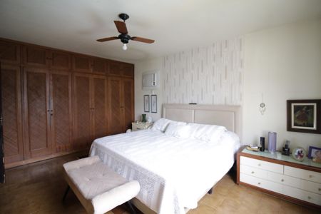 Casa de condomínio à venda com 350m², 5 quartos e 5 vagas Suíte 4